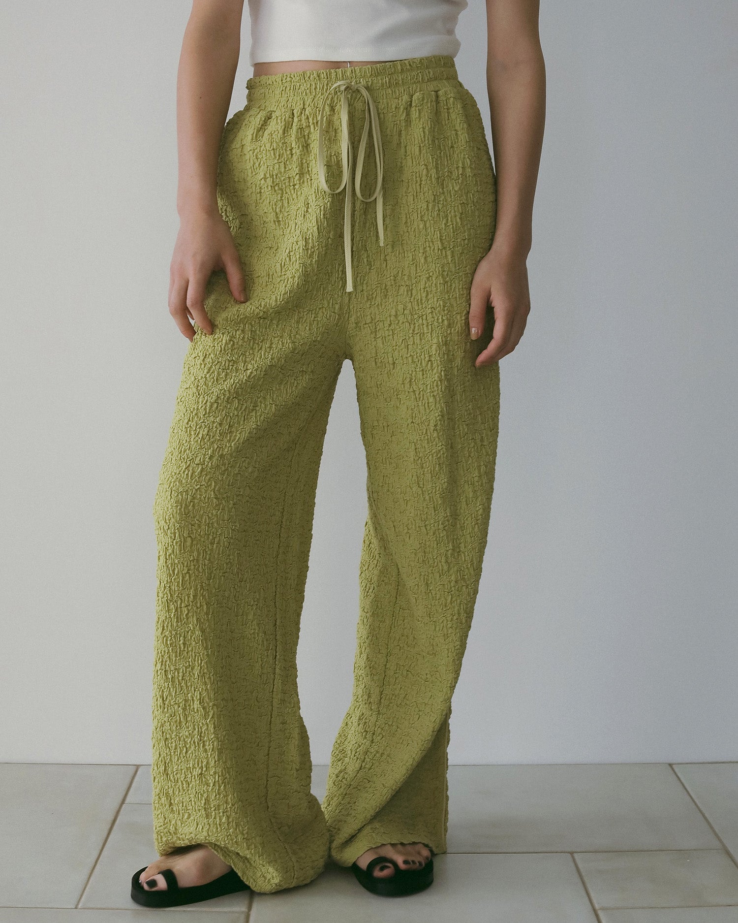 【anuke 26 SPRING / SUMMER】Shirring Easy Pants - Champdelarose