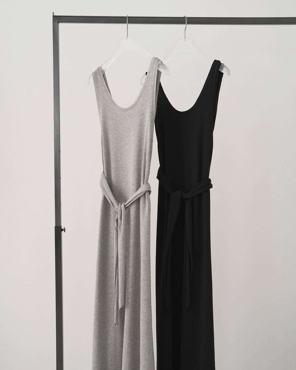 【anuke 26 SPRING / SUMMER】Sleeveless Cut Onepiece - Champdelarose