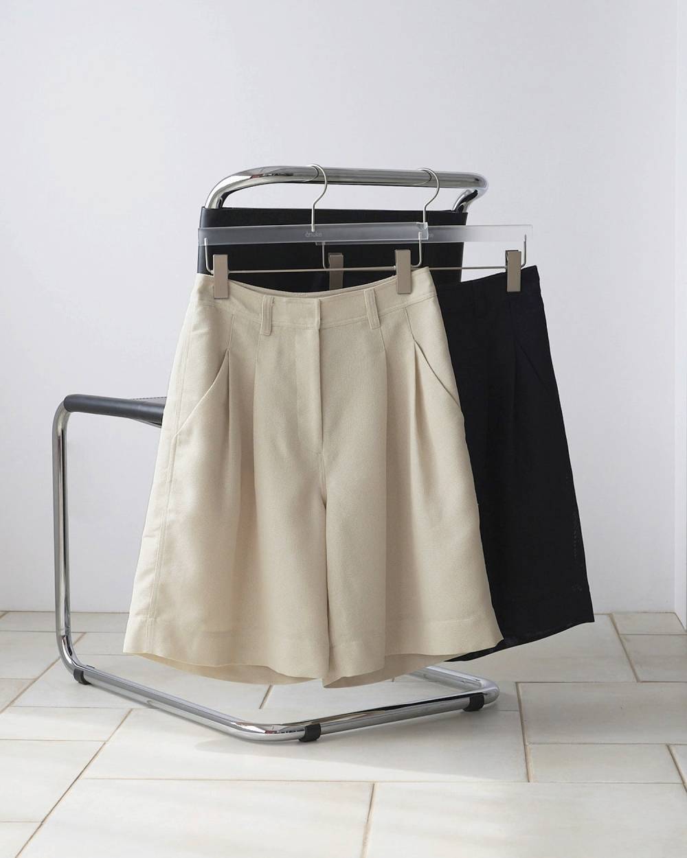【anuke 26 SPRING / SUMMER】Tuck Half Pants - Champdelarose