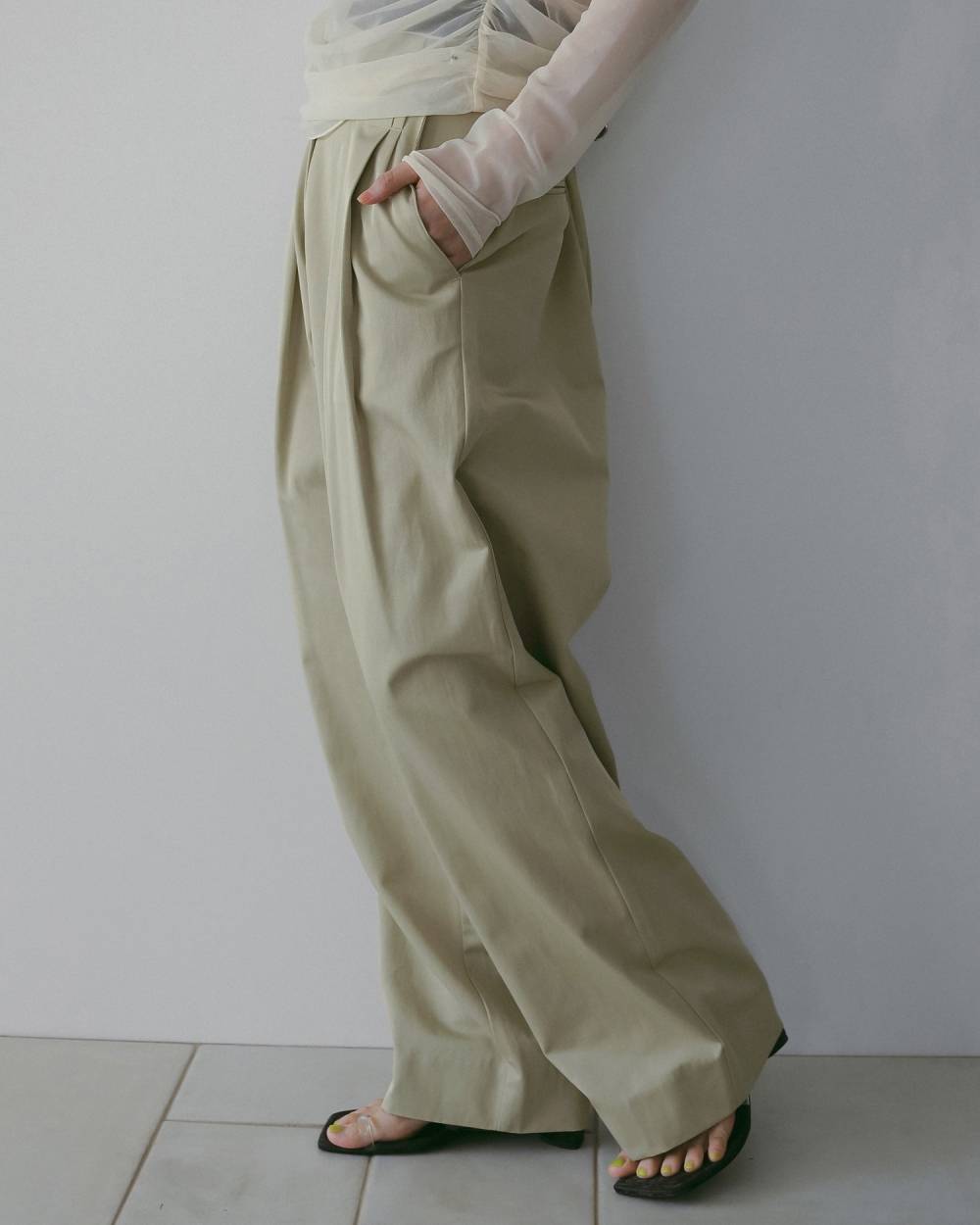 【anuke 26 SPRING / SUMMER】Twill Loose Pants - Champdelarose