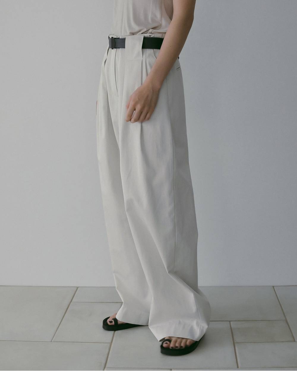 【anuke 26 SPRING / SUMMER】Twill Loose Pants - Champdelarose
