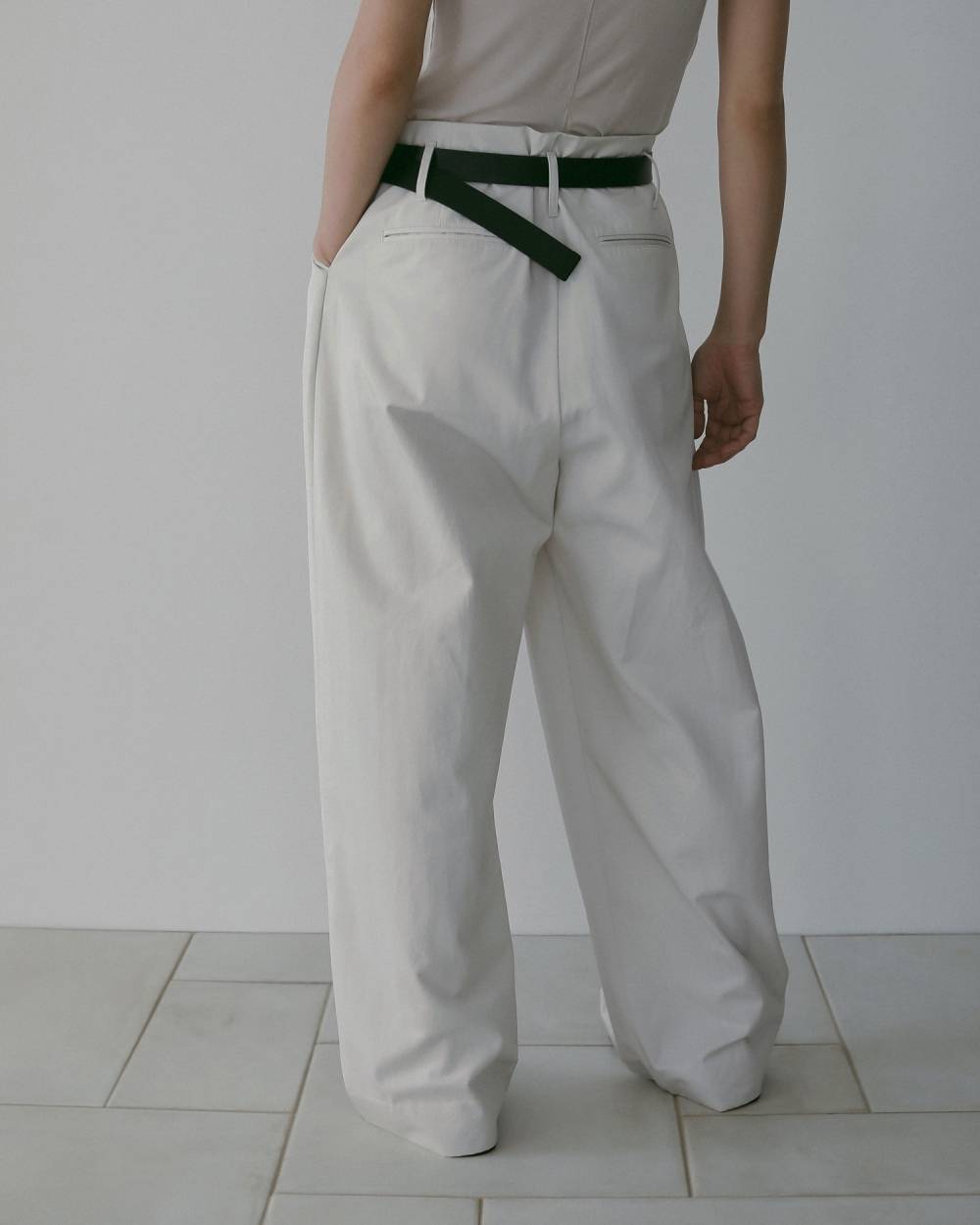 【anuke 26 SPRING / SUMMER】Twill Loose Pants - Champdelarose