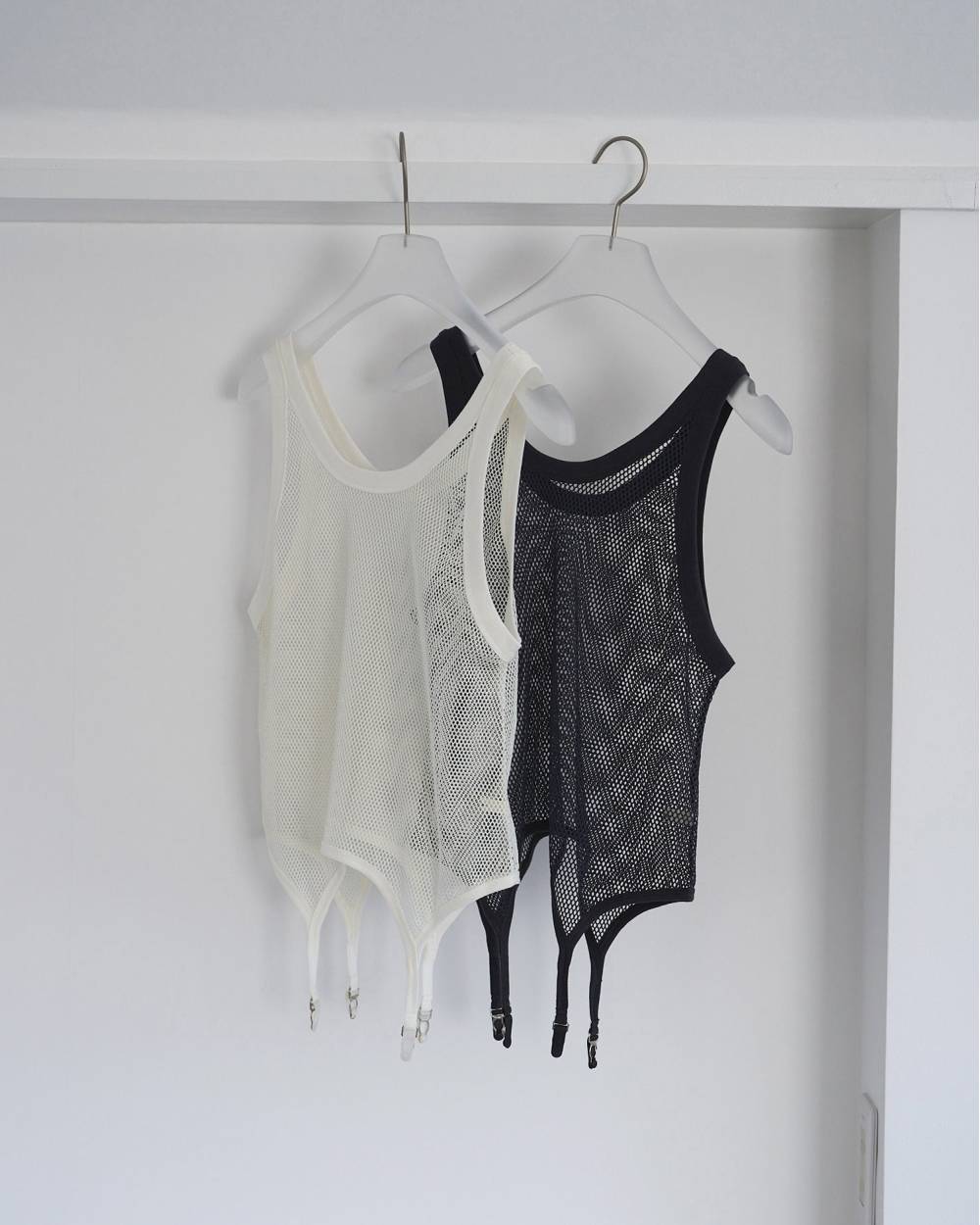 【anuke 26 SPRING / SUMMER】Vintage Mesh Tanktop - Champdelarose