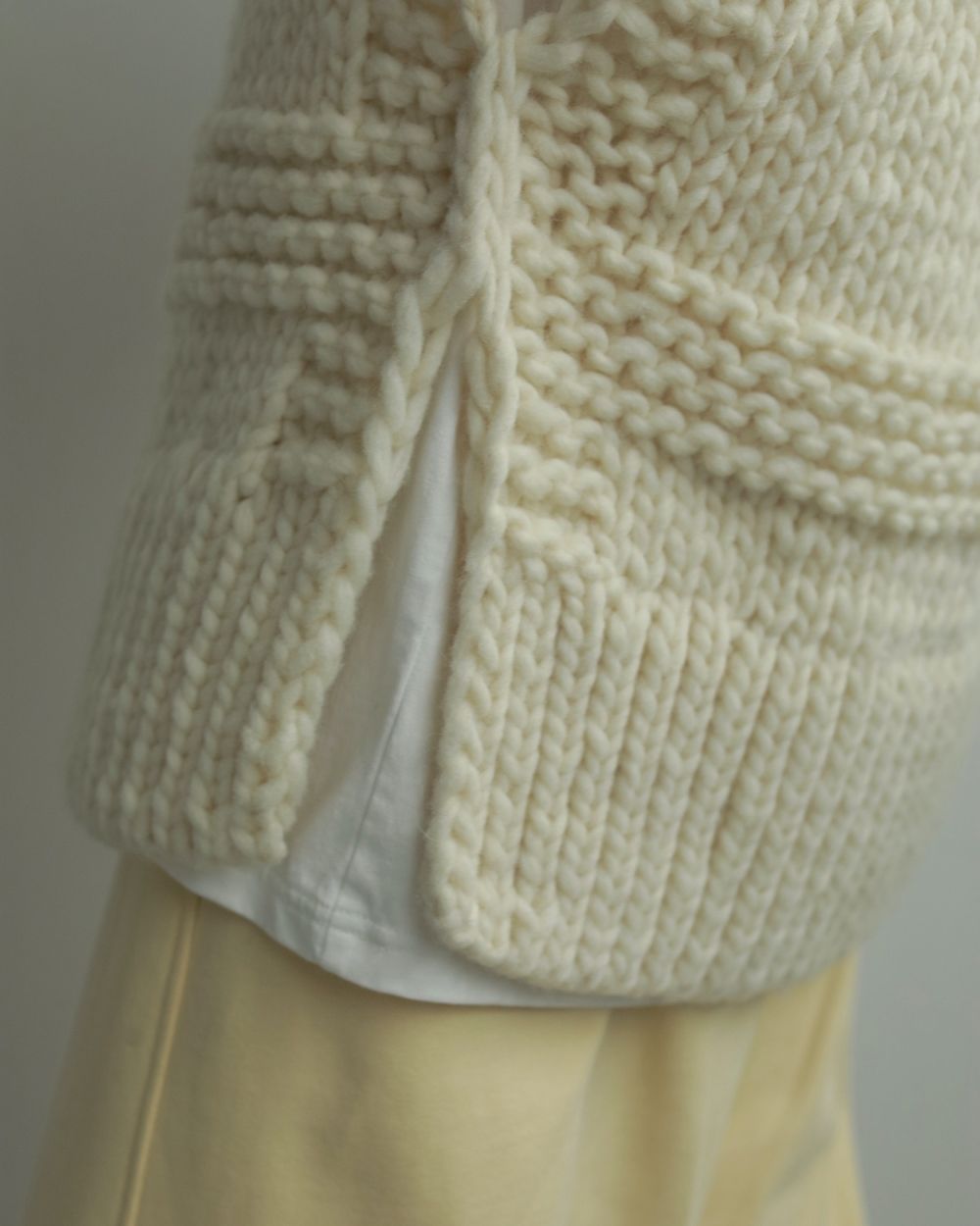 【anuke】Uneck Handknit Vest - Champdelarose