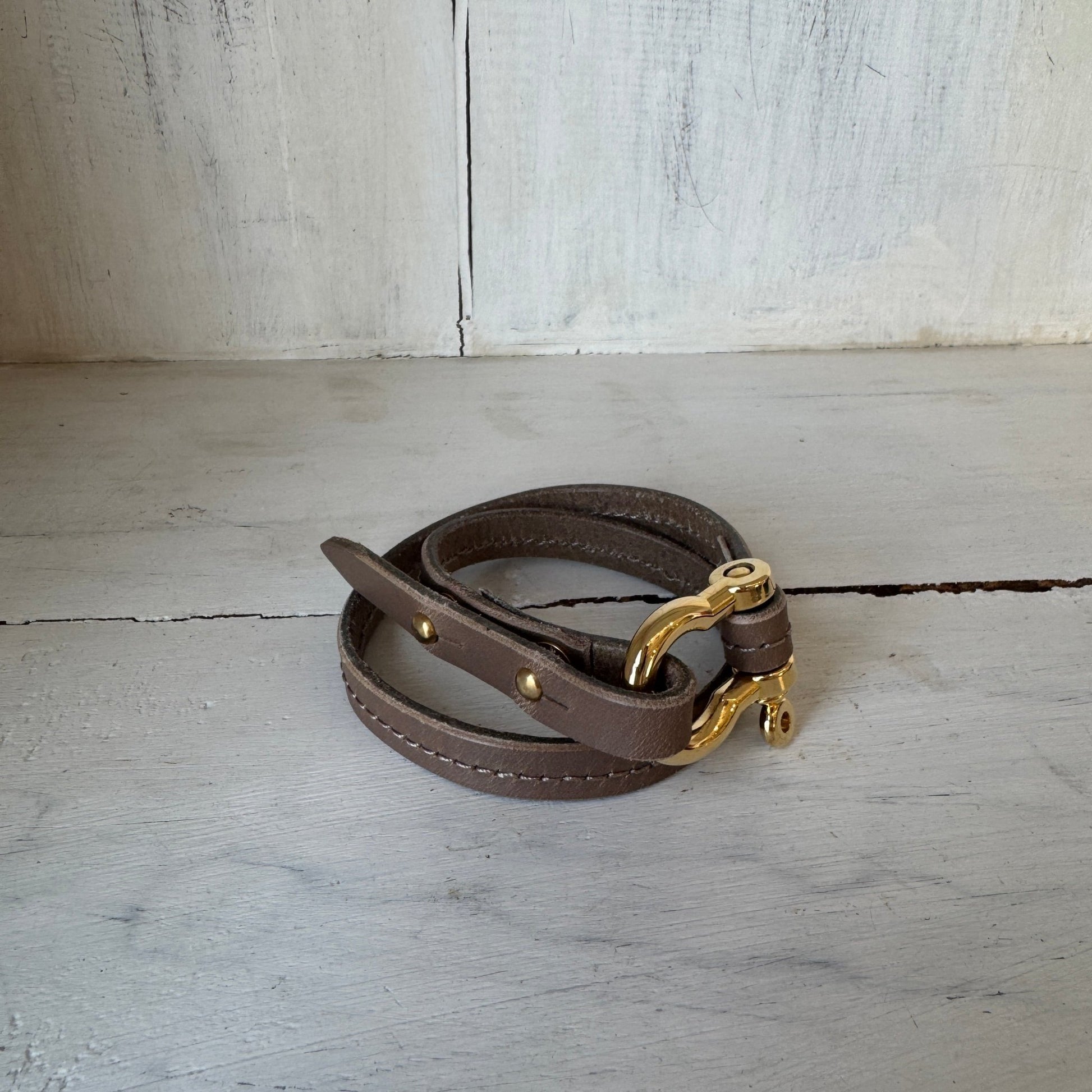 【ATELIER BRUGGE】Horse shoe narrow leather bracelet - Champdelarose