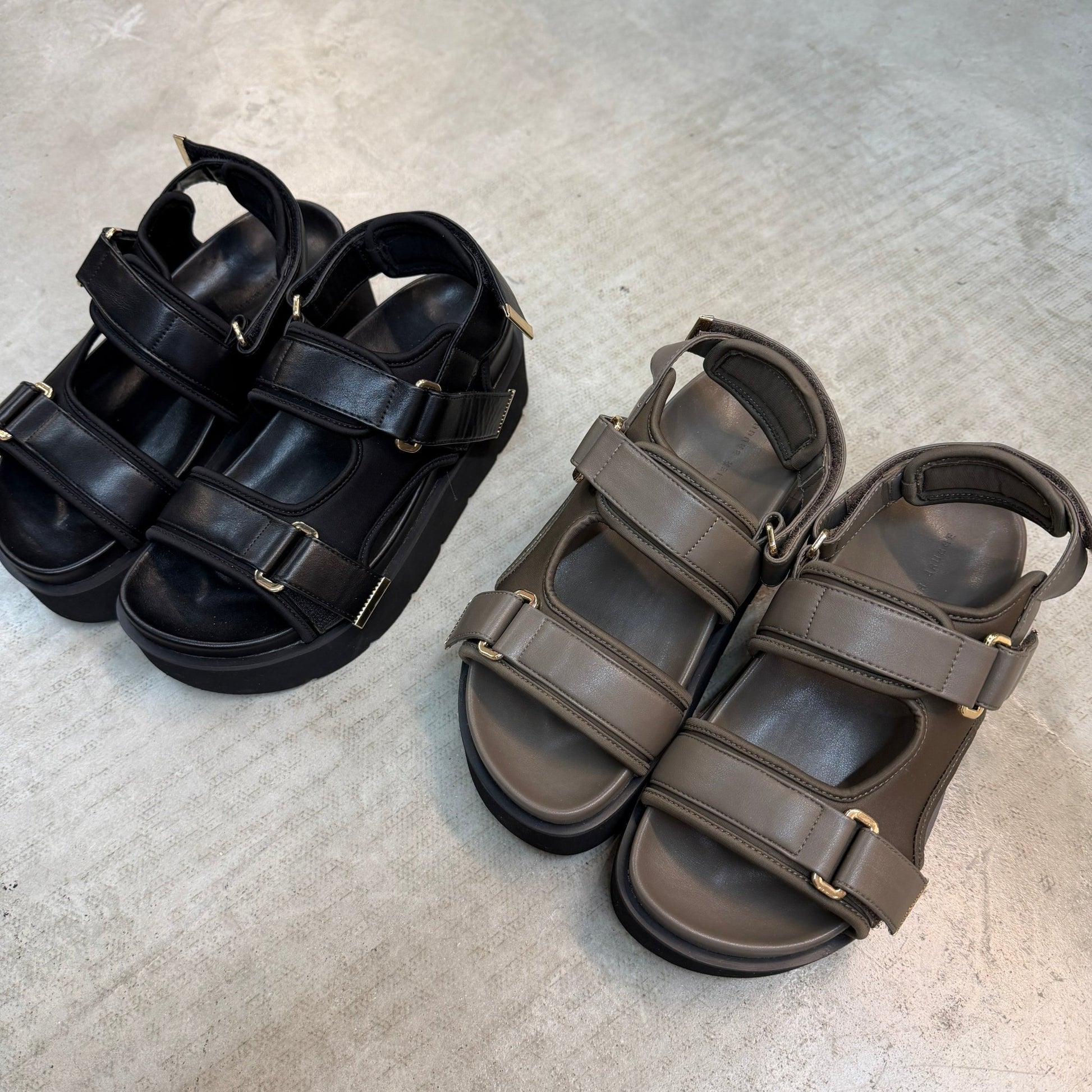 【ATELIER BRUGGE】Velcro straps plat form sandals - Champdelarose