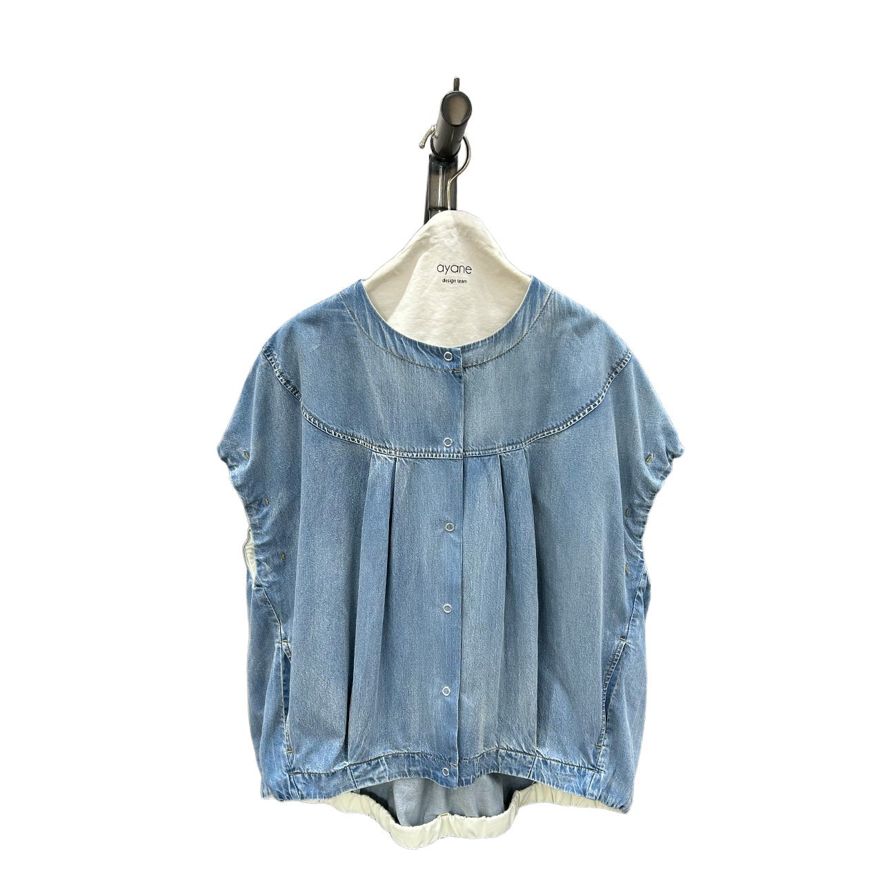 【ayane 2026 AW】ダンガリーノーカラーフレンチスリーブブラウス - Champdelarose