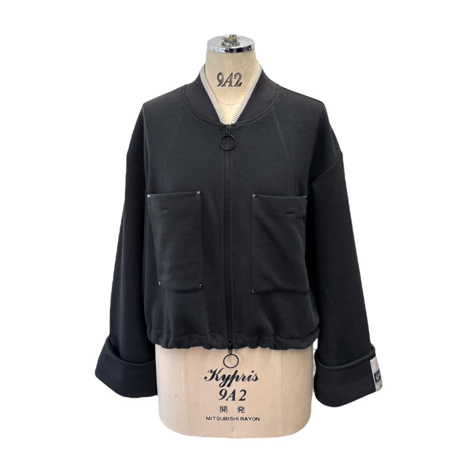 【ayane 2026 Early Spring】軽量裏起毛ショート丈ブルゾン - Champdelarose