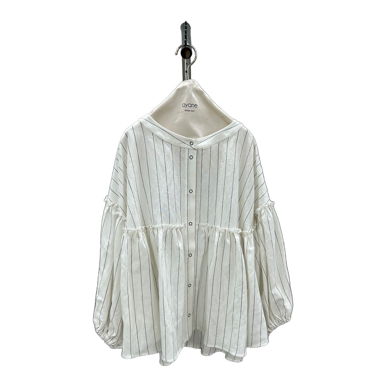 【ayane 2026 MID SUMMER COLLECTION】ピンストライプボリュームスリーブシャツ - Champdelarose