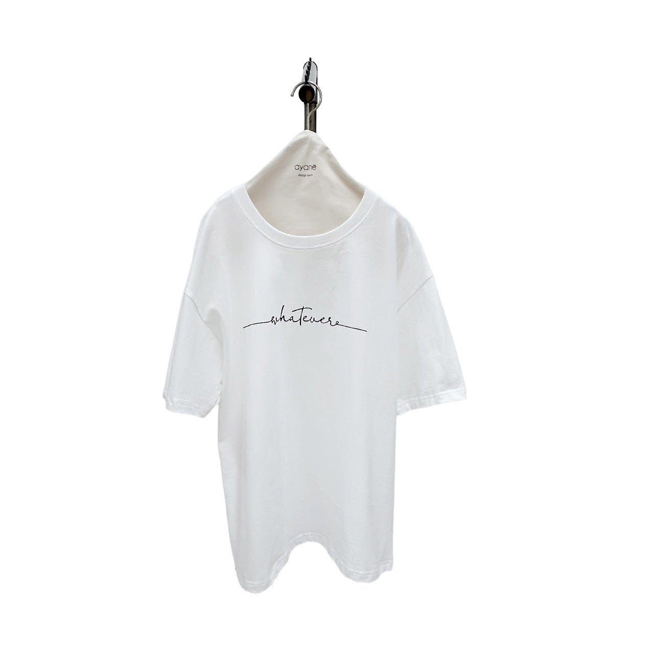【ayane 2026 MID SUMMER COLLECTION】スクリプトロゴTシャツ - Champdelarose
