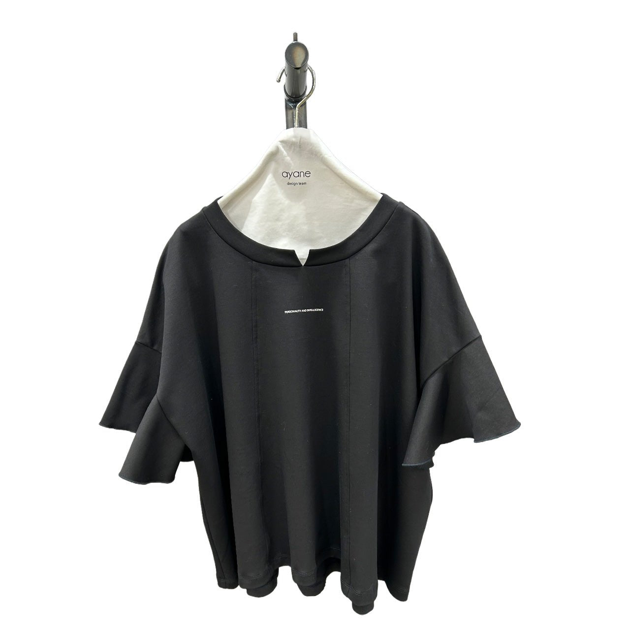 【ayane 2026 MID SUMMER COLLECTION】ラッフルスリーブフレアTシャツ - Champdelarose