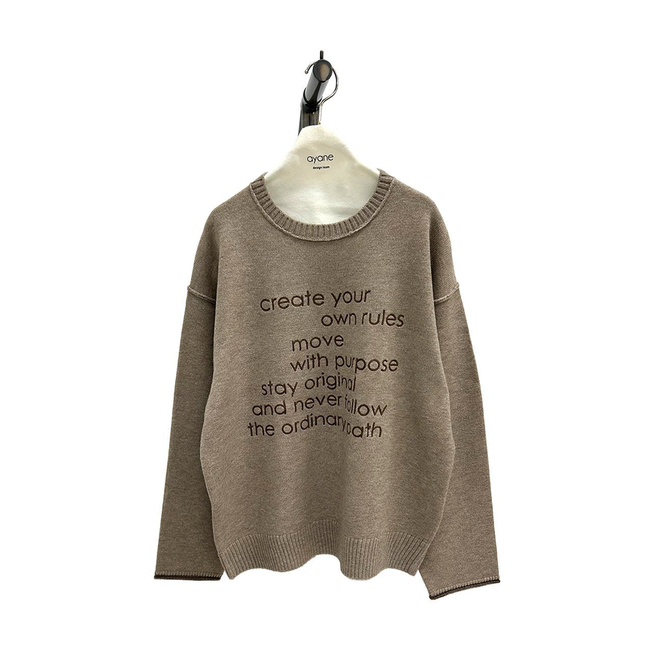 【ayane 2026 winter】ロゴ刺繡プルオーバーニット - Champdelarose