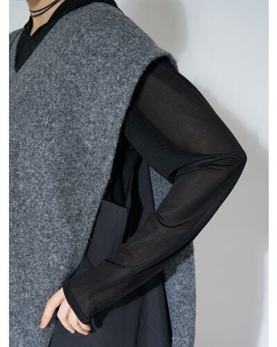 【CHIGNON 2026 AUTUMN】サイドオープンVネックニットVT - Champdelarose