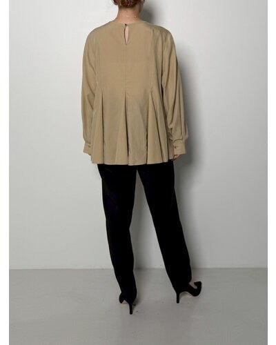 【CHIGNON 2026 PRE - SPRING】トライアングルフレアブラウス - Champdelarose