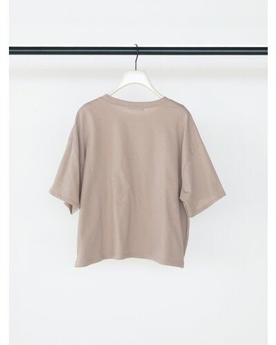 【CHIGNON 2026 SS COLLECTION】"AWE"プリントクロップドTee - Champdelarose