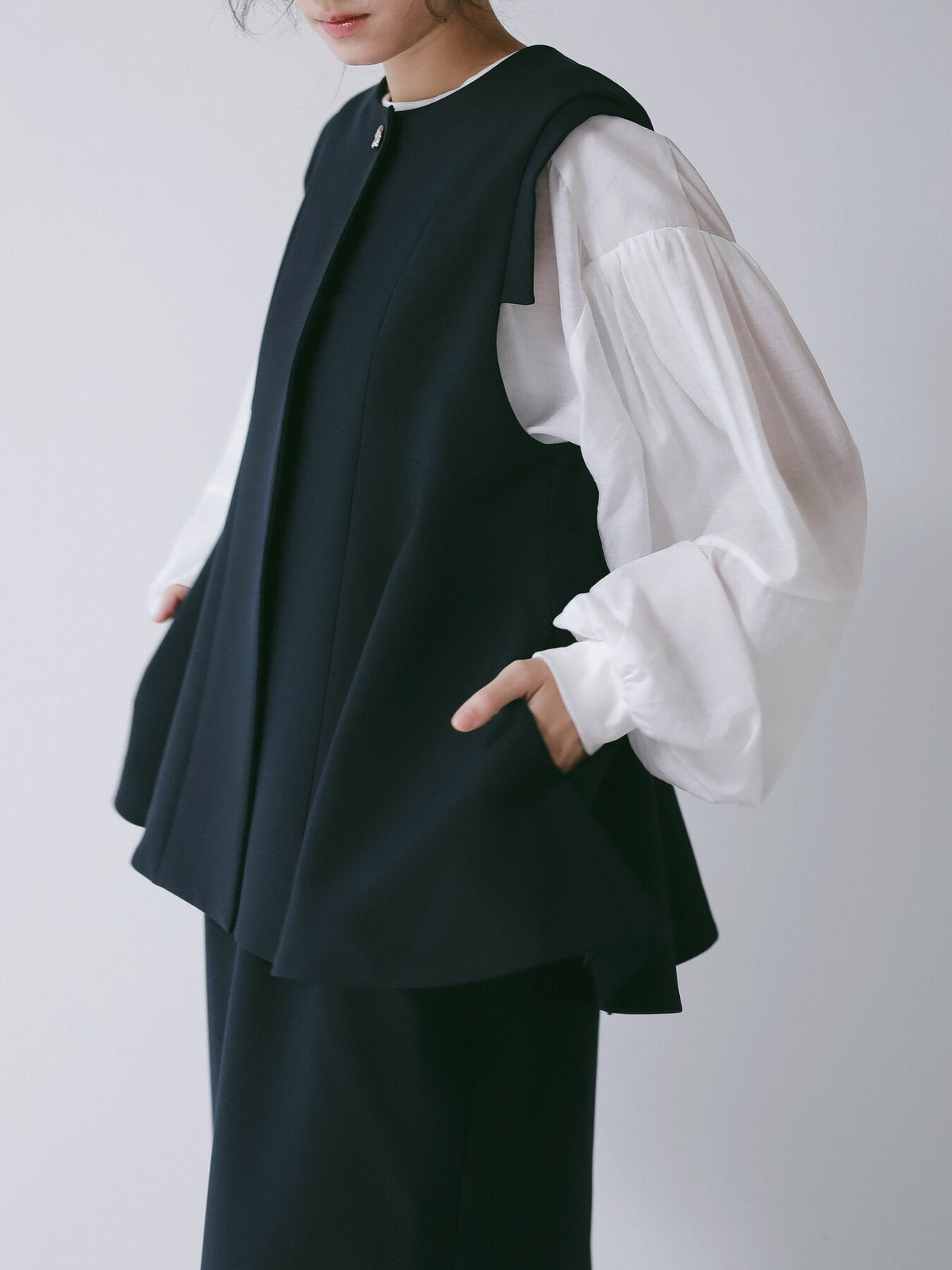 【CHIGNON 2027 PRE-SPRING】ソフトツイルフレアフォルムジレ - 12月下旬頃発送 - Champdelarose