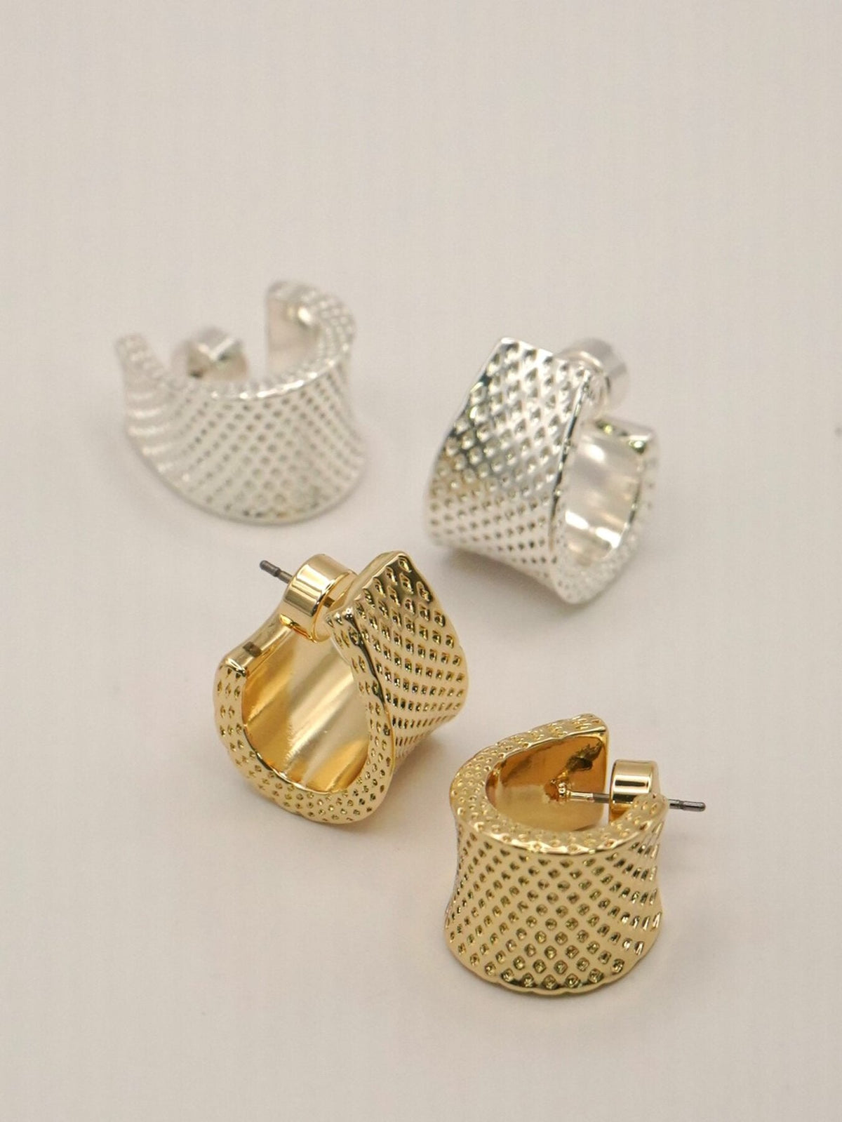 【CHIGNON 2027 PRE-SPRING】ドットワイドフープピアス - 12月下旬頃発送 - Champdelarose