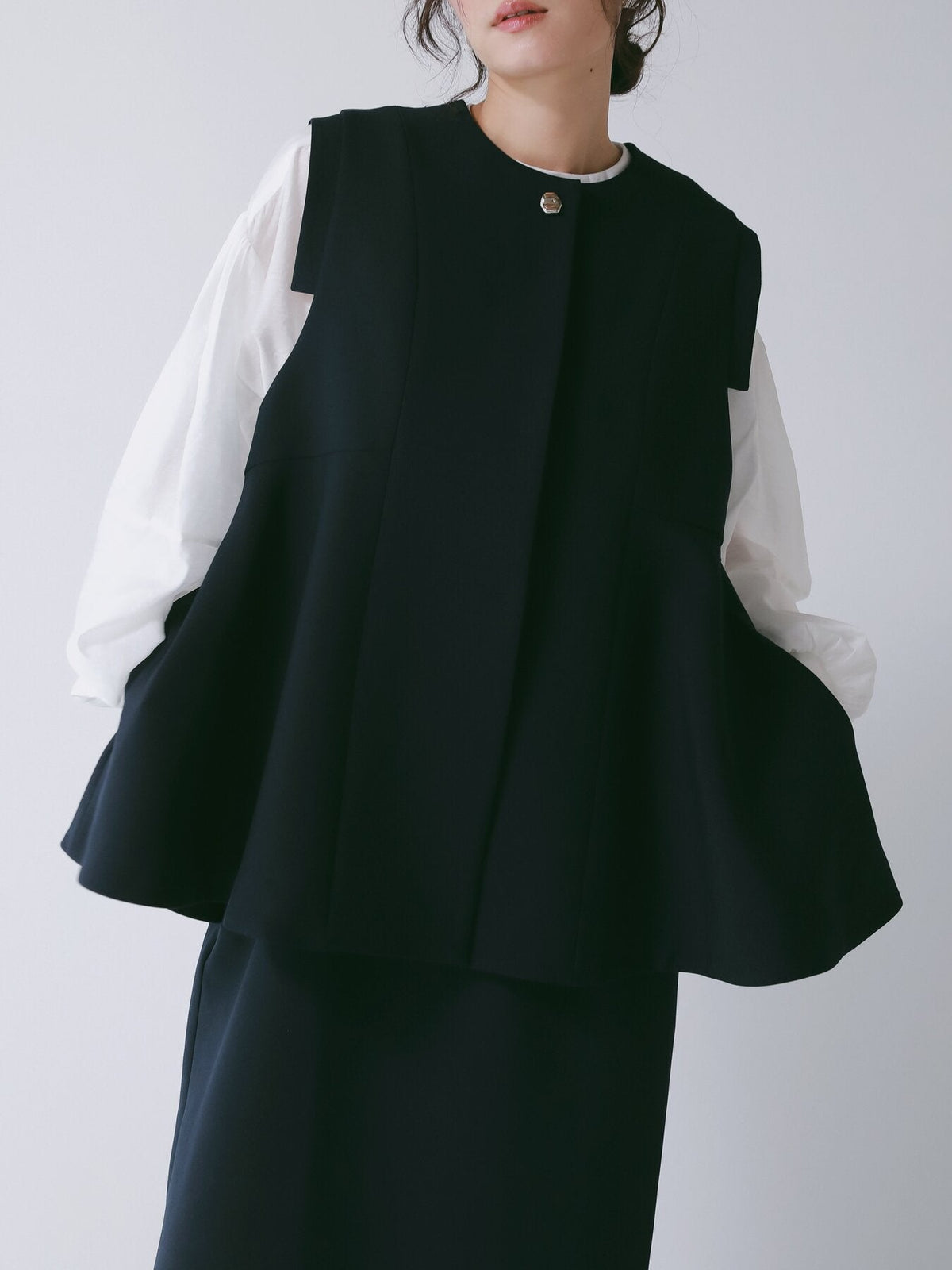 【CHIGNON 2027 PRE-SPRING】ソフトツイルフレアフォルムジレ - 12月下旬頃発送 - Champdelarose