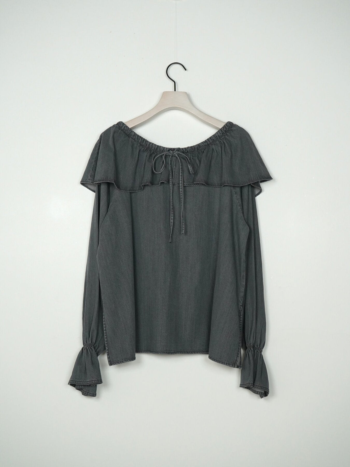 【CHIGNON 2027 PRE-SPRING】オーバーフリルデニムBL - 12月中旬頃発送 - Champdelarose