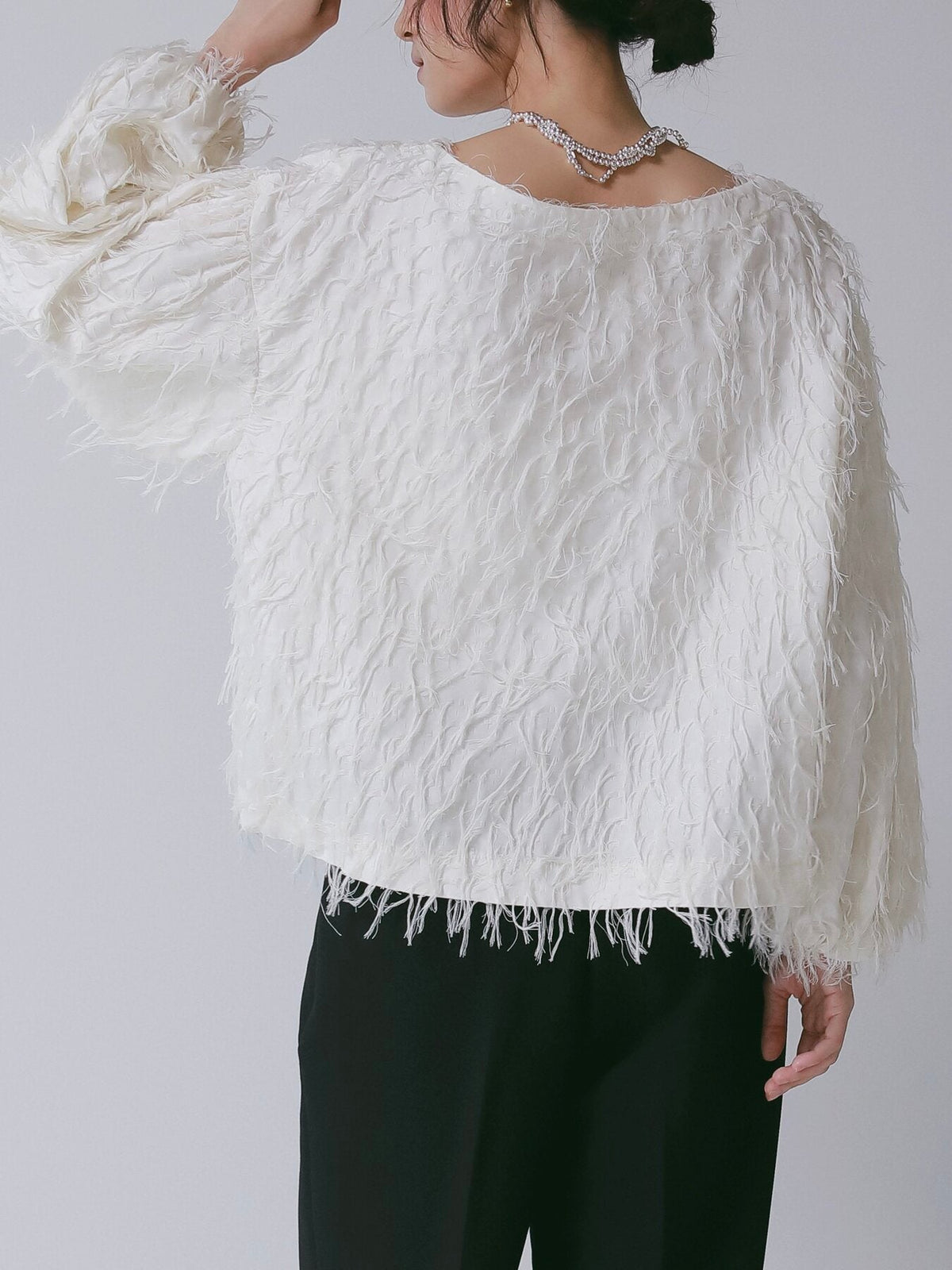【CHIGNON 2027 PRE-SPRING】カットJQボリュームスリーブBL - 12月下旬頃発送 - Champdelarose