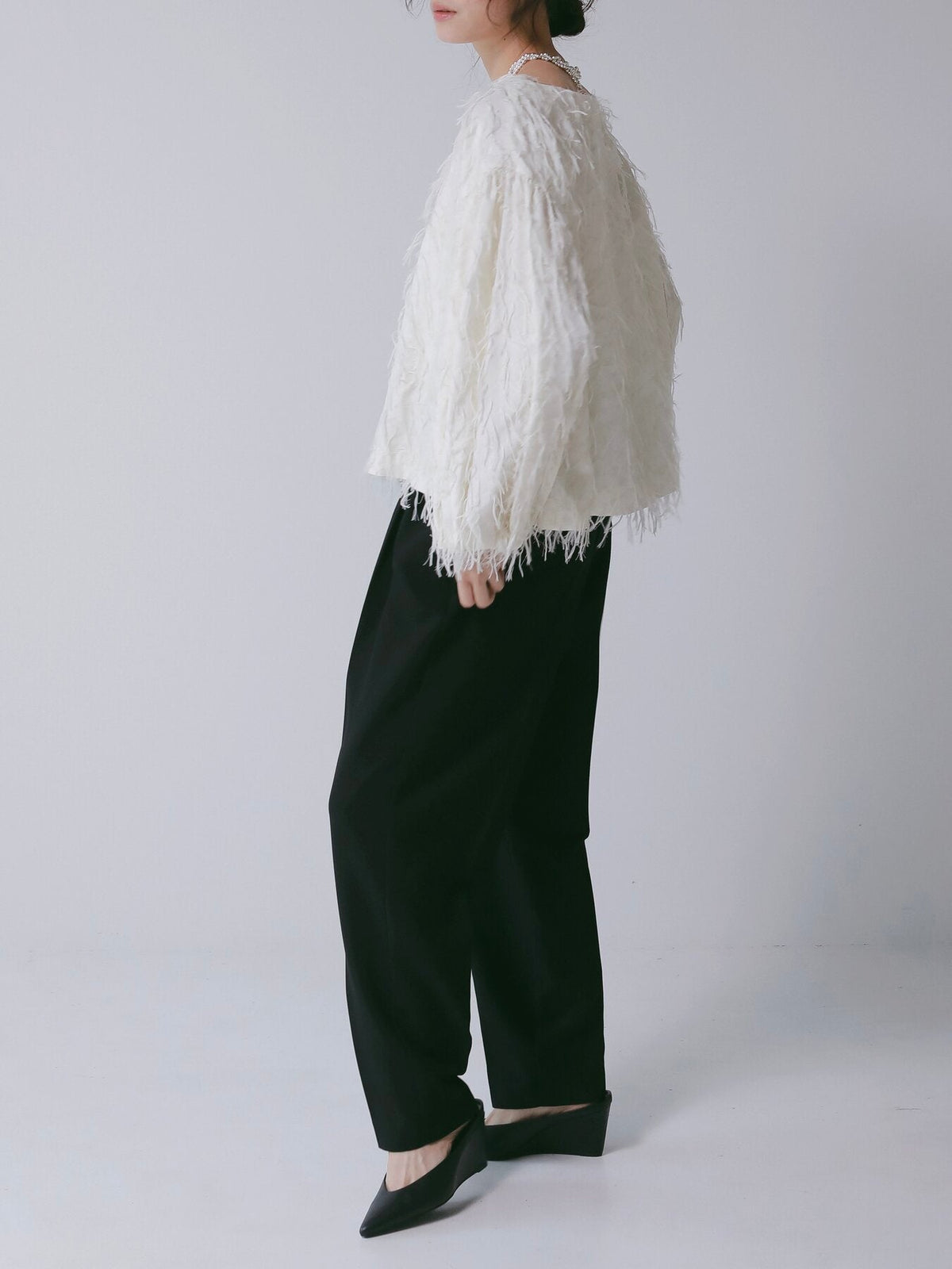 【CHIGNON 2027 PRE-SPRING】カットJQボリュームスリーブBL - 12月下旬頃発送 - Champdelarose