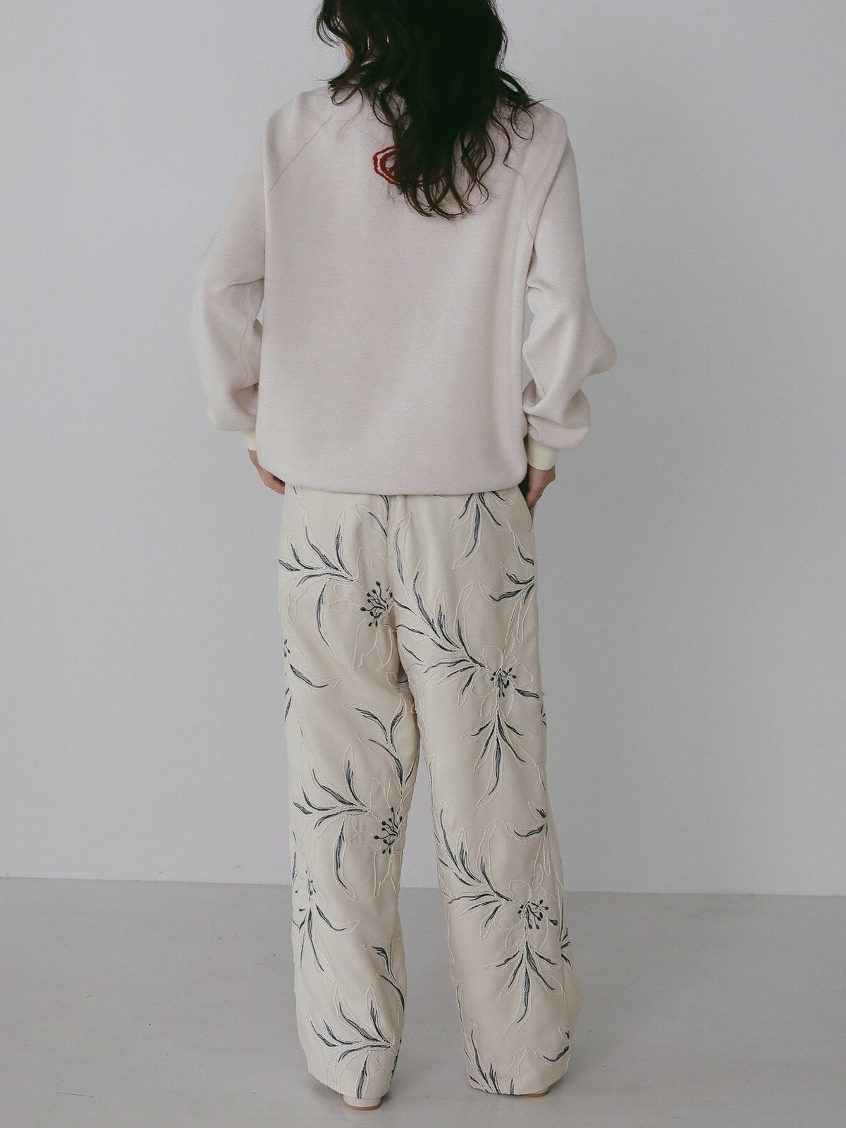 【CHIGNON 2027 PRE-SPRING】スクリプトJQロゴニットPO - 12月中旬頃発送 - Champdelarose