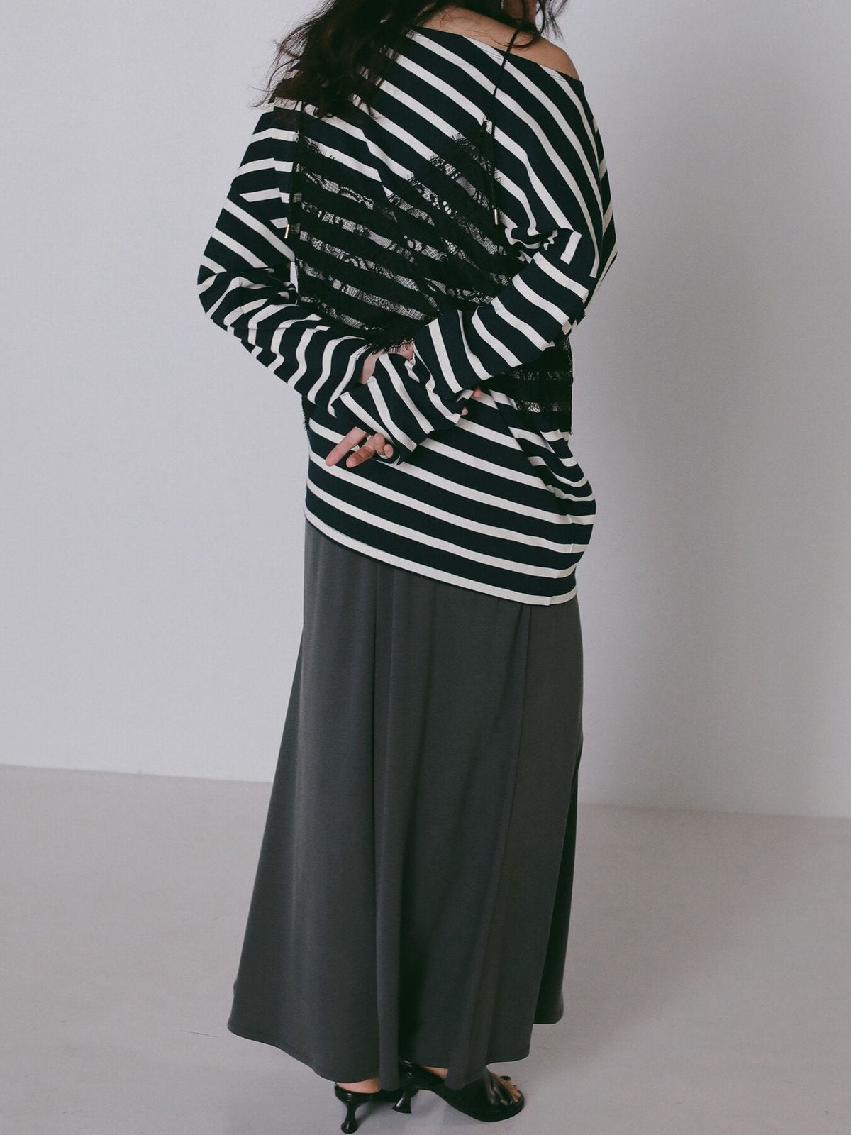 【CHIGNON 2027 PRE-SPRING】アシンメトリーボーダーPO - 12月中旬頃発送 - Champdelarose