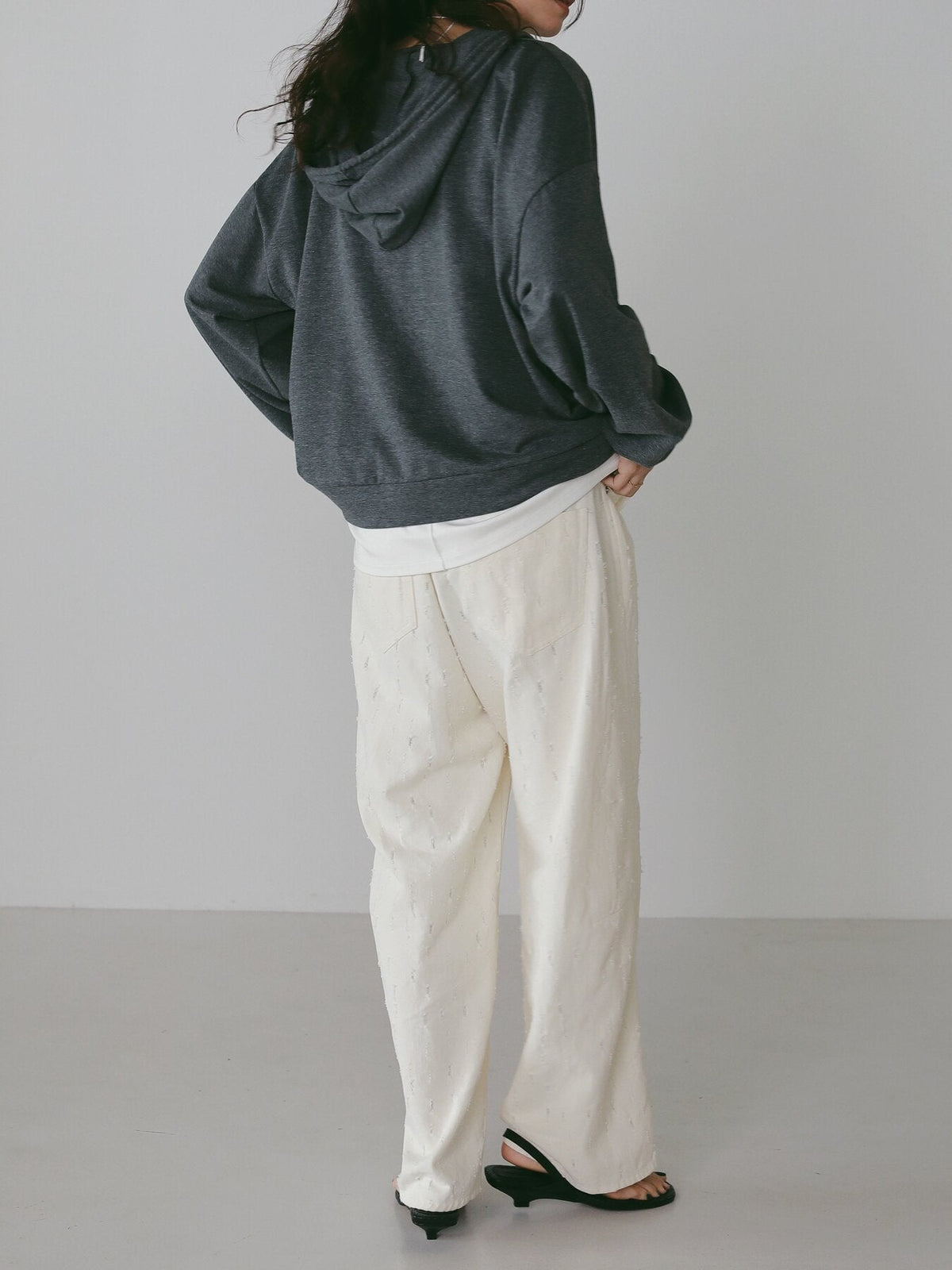 【CHIGNON 2027 PRE-SPRING】スキッパーフーディーロゴPO - 12月中旬頃発送 - Champdelarose