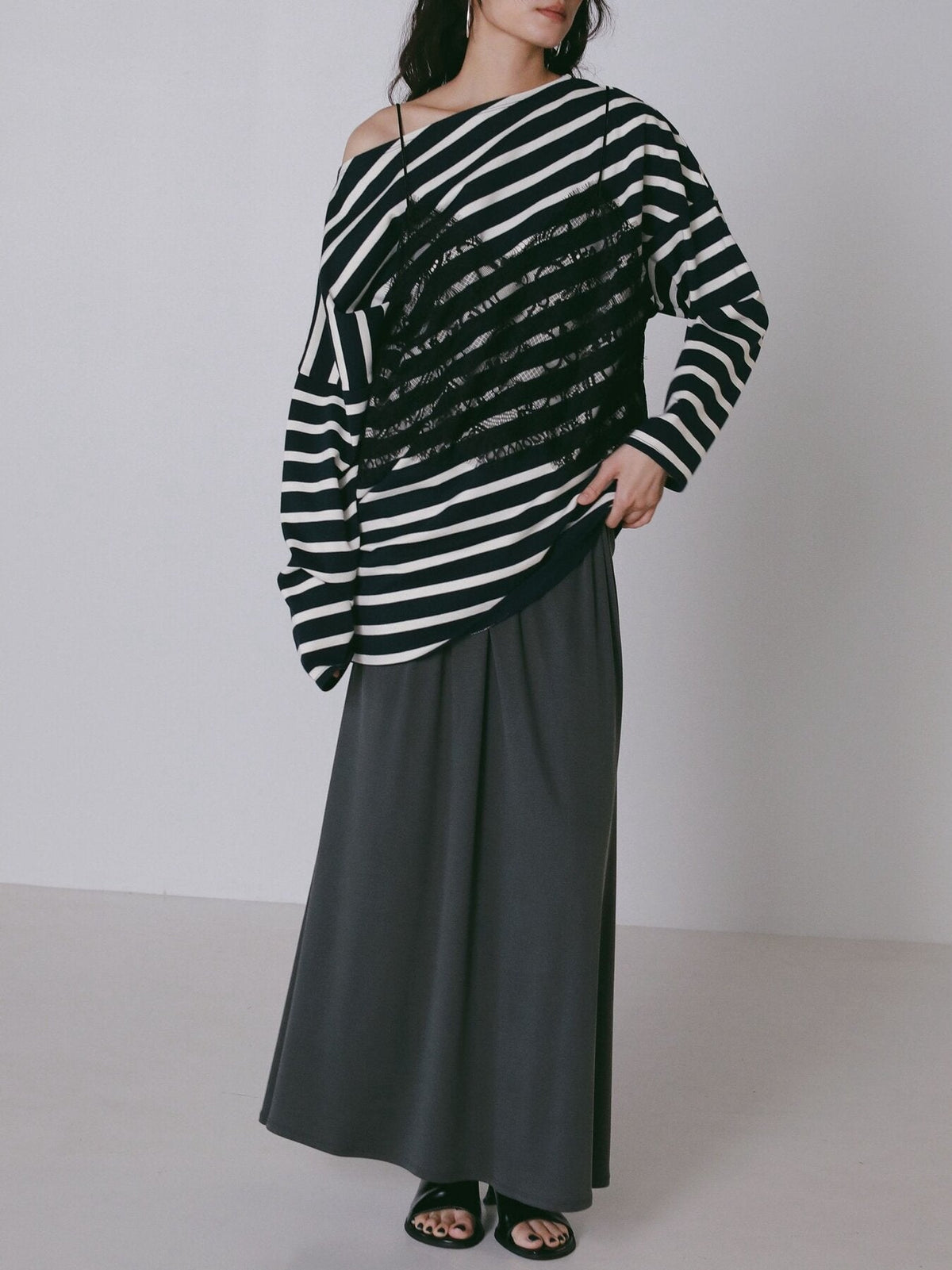 【CHIGNON 2027 PRE-SPRING】アシンメトリーボーダーPO - 12月中旬頃発送 - Champdelarose