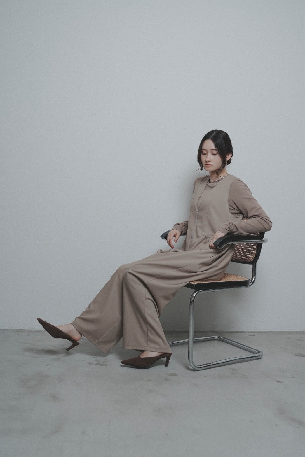 【CYAN 2026 AW VOL.2】シャギーコンビパッチギャザーサロペ - 10月下旬頃発送 - Champdelarose