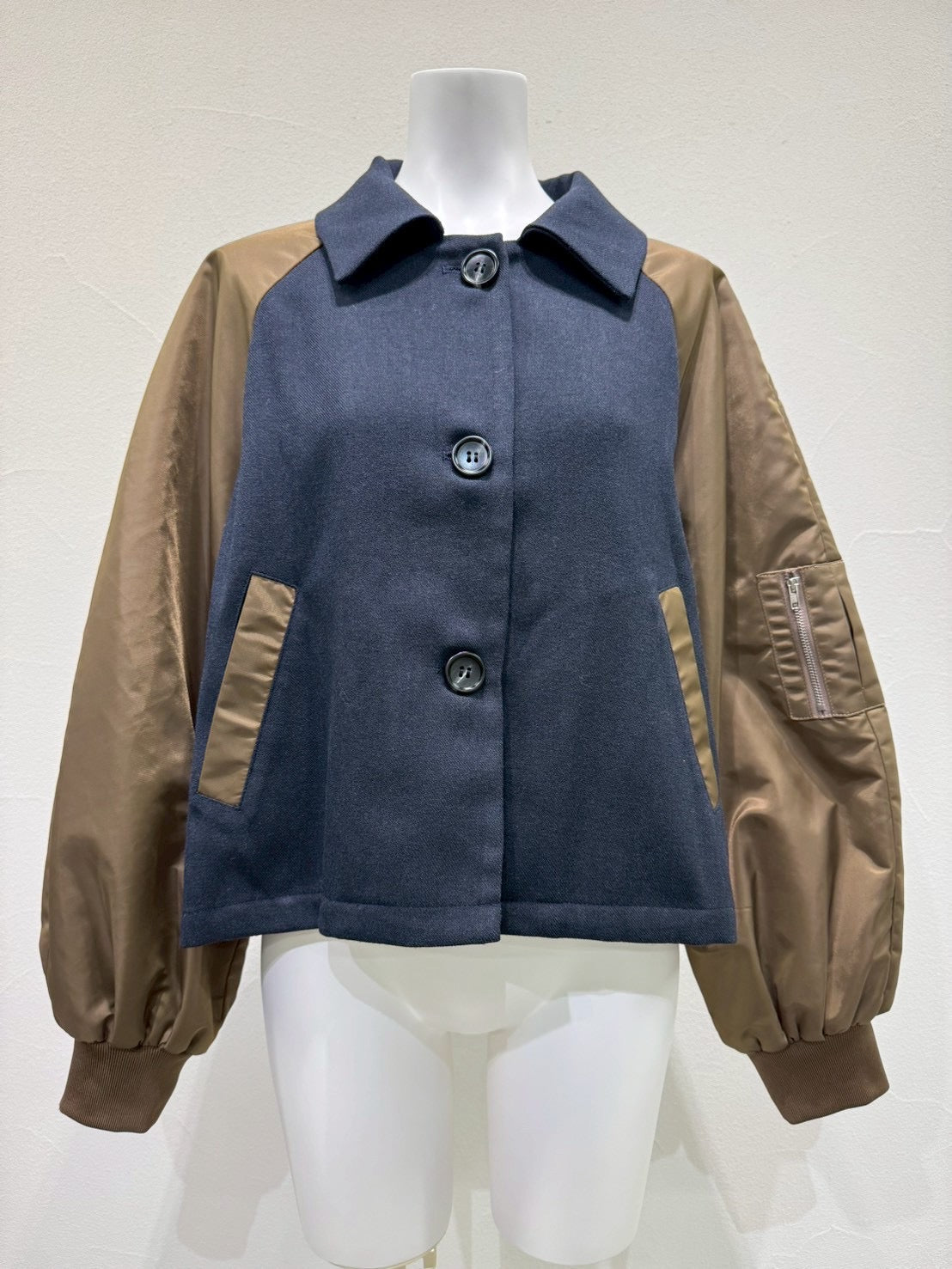【CYAN 2026 AW VOL.2】ミリタリースリーブショートブルゾン - 10月下旬頃発送 - Champdelarose