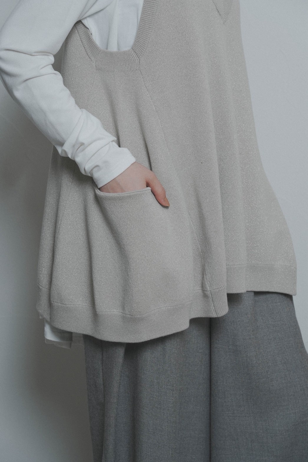 【CYAN 2026 AW VOL.2】フレアヘムラメニットベスト - 10月下旬頃発送 - Champdelarose