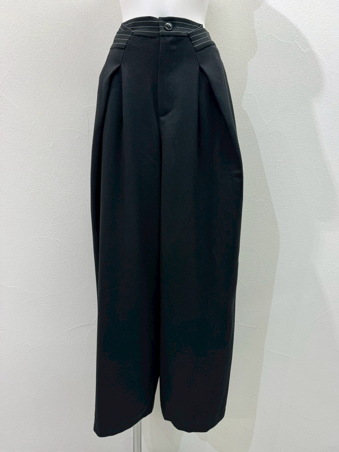 【CYAN 2026 AW VOL.2】タックベルトウーリーワイド - 10月下旬頃発送 - Champdelarose