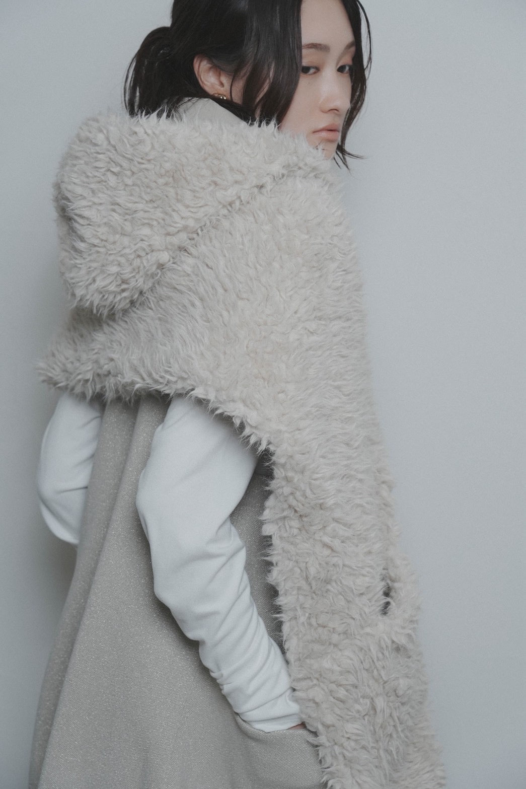 【CYAN 2026 AW VOL.2】シャギーボアフーディストール - 10月下旬頃発送 - Champdelarose