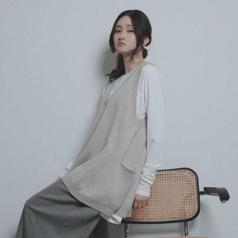 【CYAN 2026 AW VOL.2】フレアヘムラメニットベスト - 10月下旬頃発送 - Champdelarose