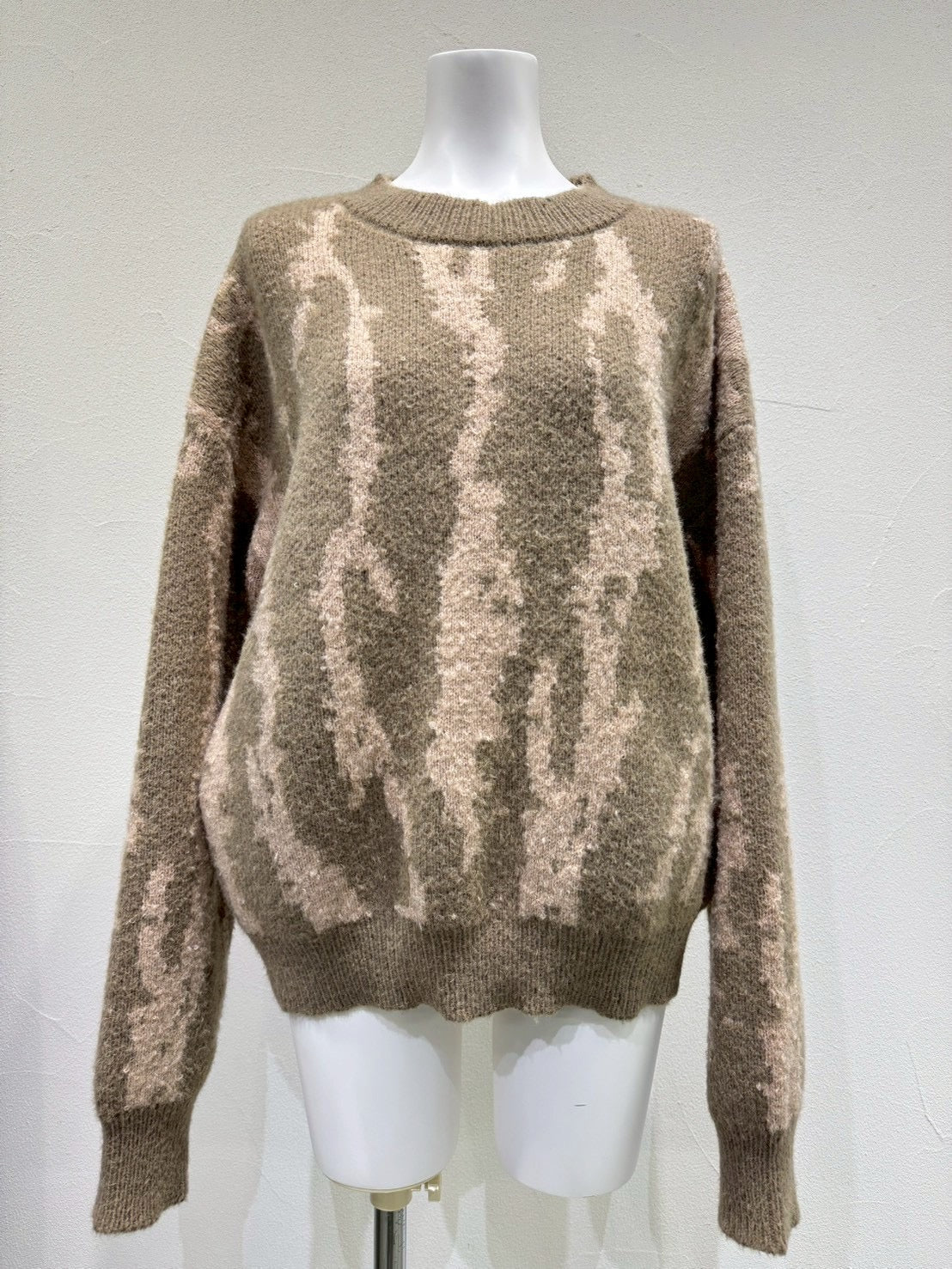 【CYAN 2026 AW VOL.2】ジオメトジャガードニット - 10月下旬頃発送 - Champdelarose