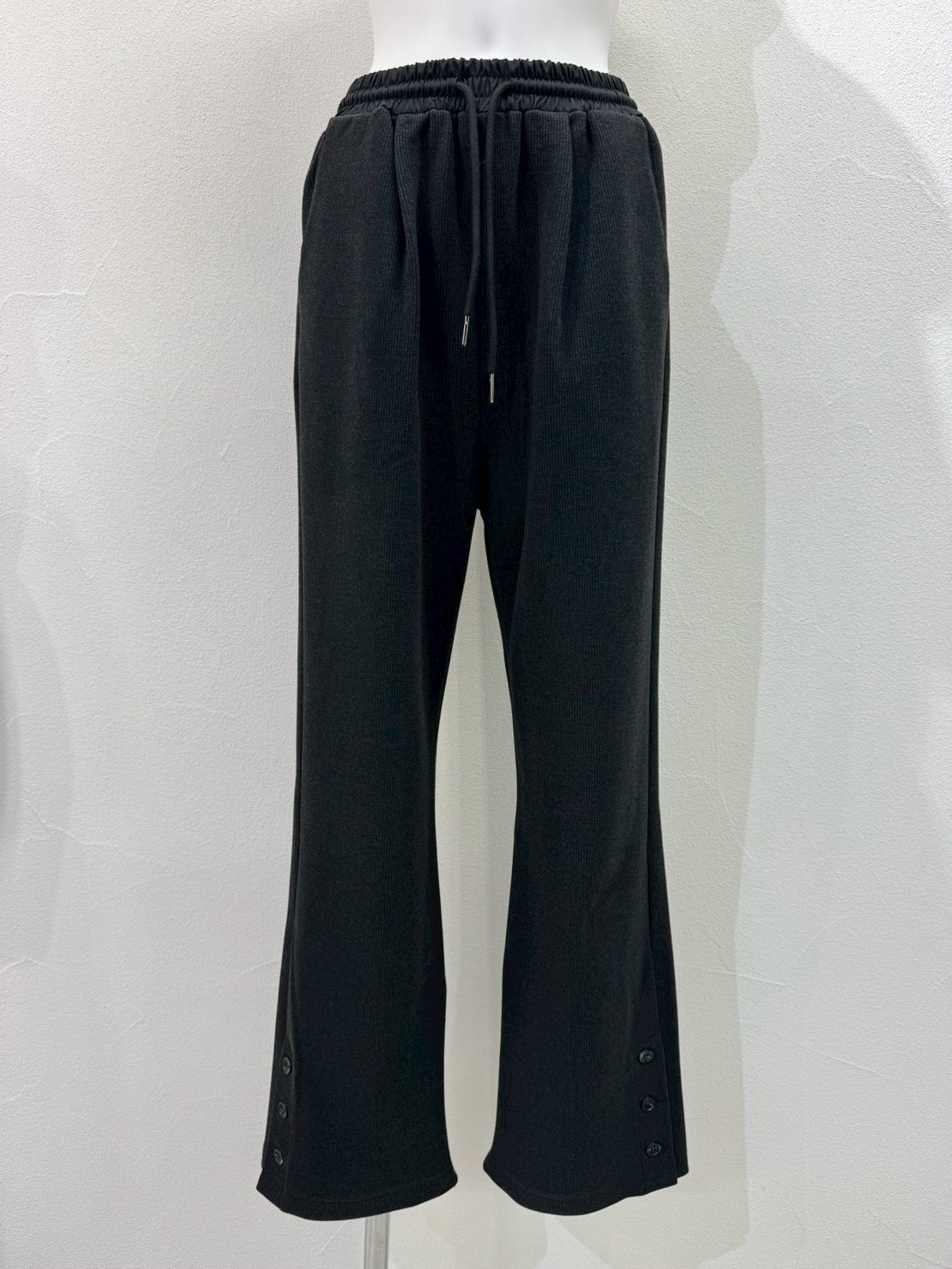【CYAN 2026 AW VOL.2】マルチスリットフィットパンツ - 11月中旬頃発送 - Champdelarose