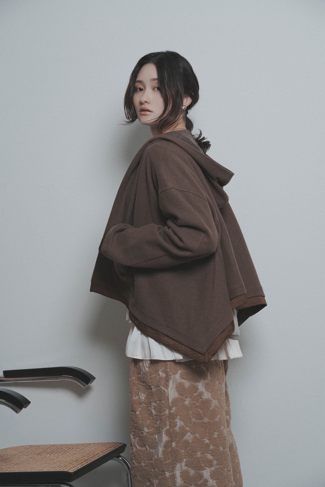 【CYAN 2026 AW VOL.2】ラウンドヘムフラノショートフーディ - 11月中旬頃発送 - Champdelarose