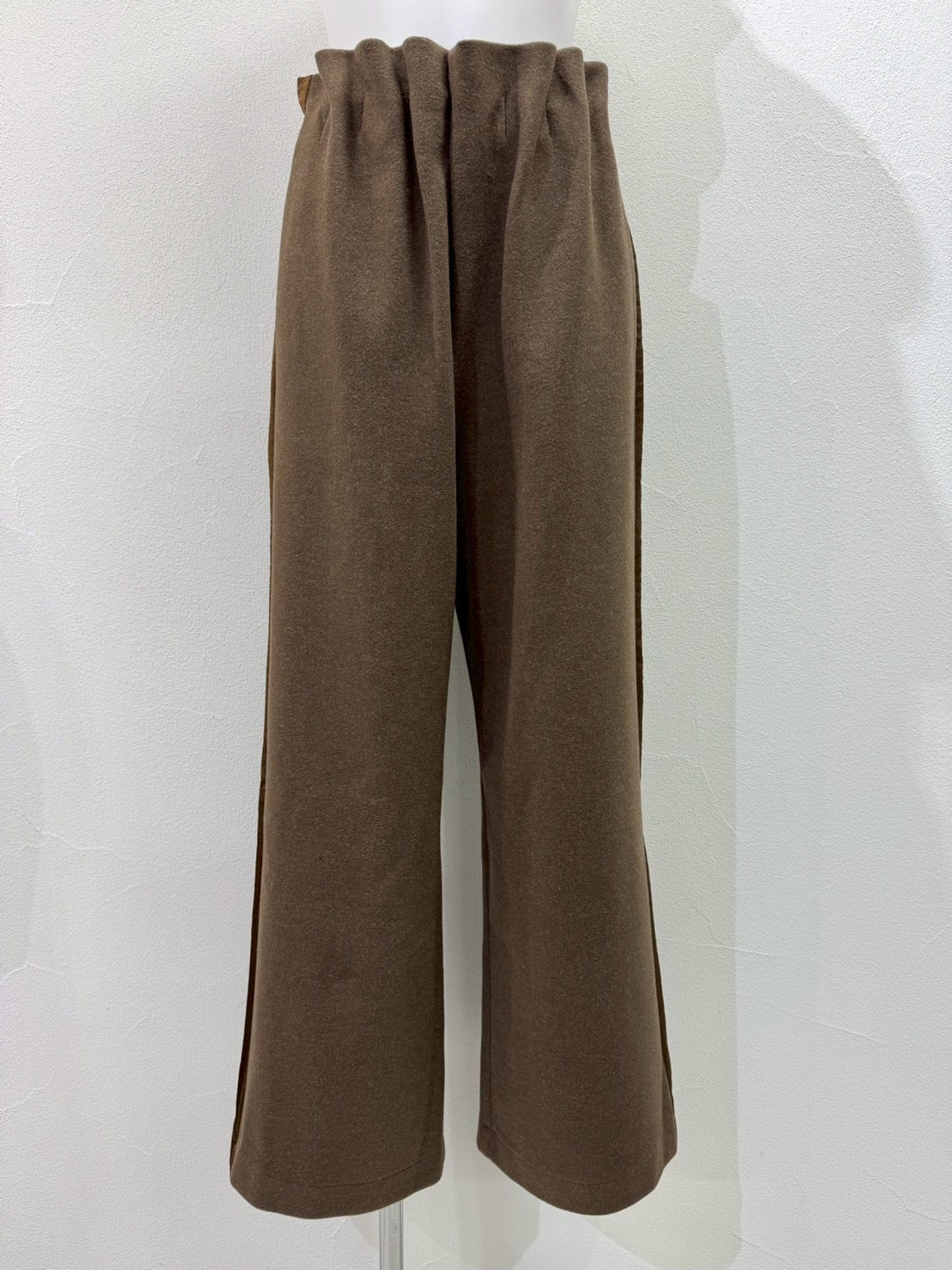 【CYAN 2026 AW VOL.2】ストレッチフラノラインパンツ - 11月中旬頃発送 - Champdelarose