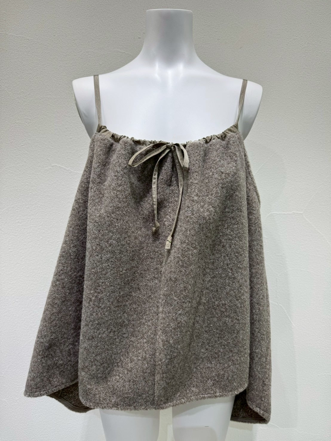 【CYAN 2026 AW VOL.2】スライバーギャザーキャミ - 11月中旬頃発送 - Champdelarose
