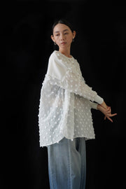 【CYAN 2026 SPRING＆SUMMER VOL.1】ドットジャカードヘンリーブラウス - Champdelarose