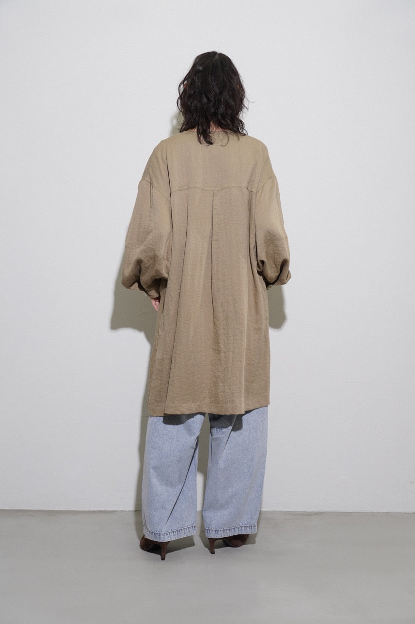【CYAN 2026 SPRING＆SUMMER VOL.1】パールボタンミリタリーリネンコート - Champdelarose