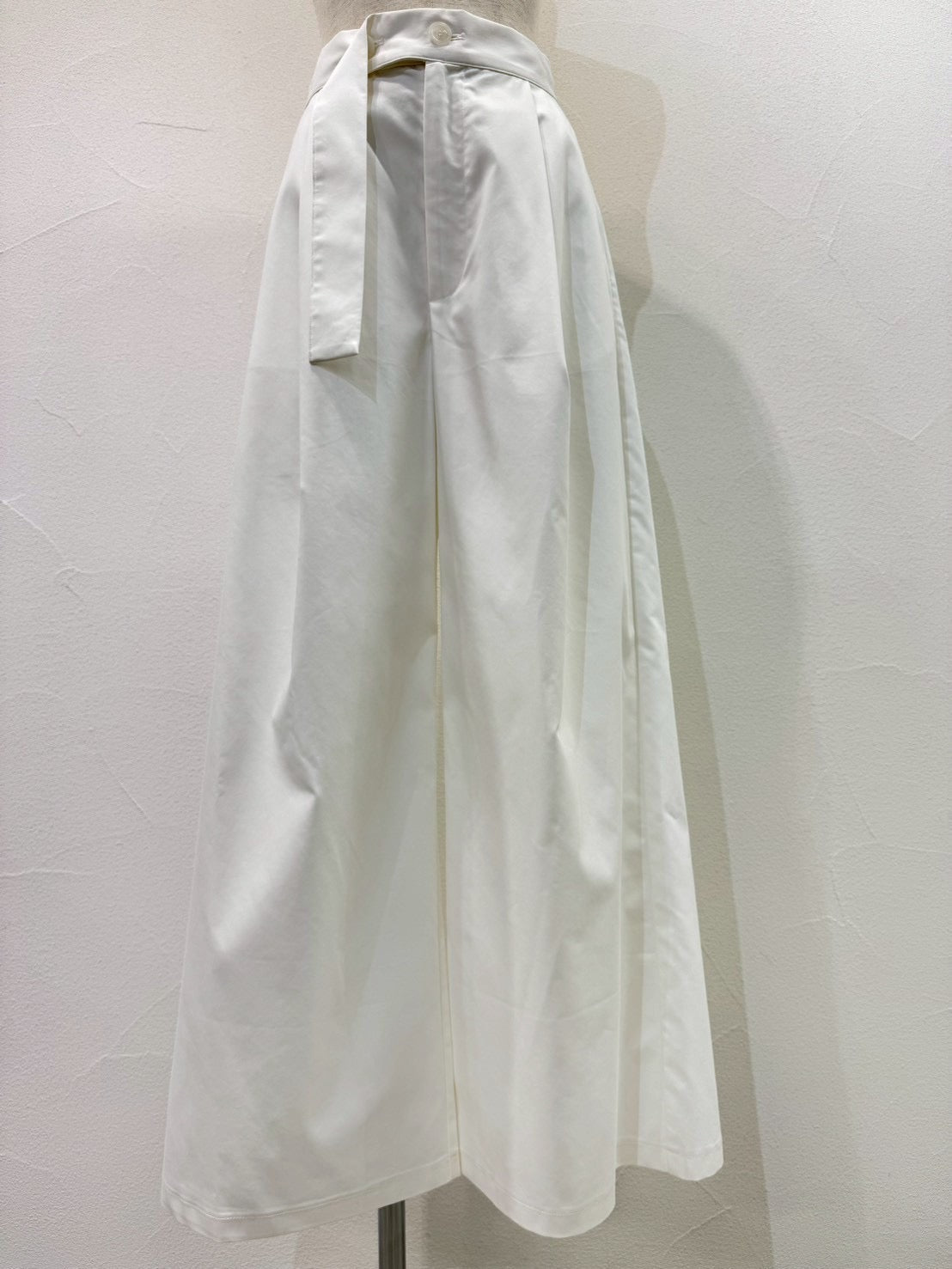 【CYAN 2026 SPRING＆SUMMER VOL.1】オーバーベルトツイルワイド - Champdelarose
