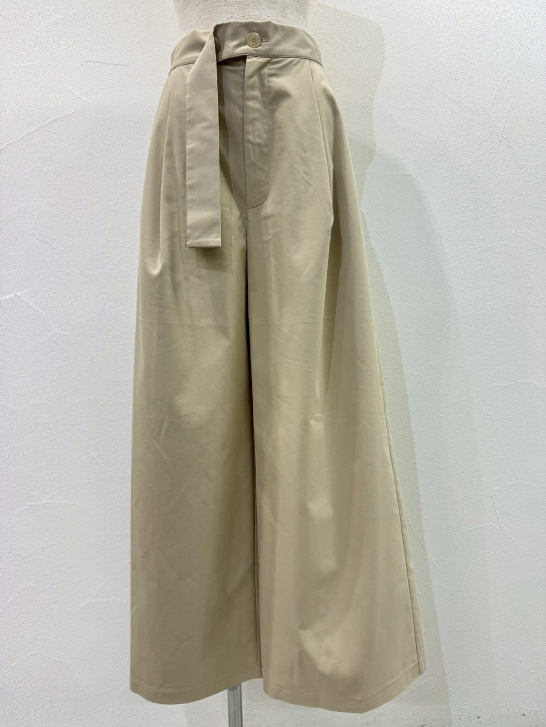 【CYAN 2026 SPRING＆SUMMER VOL.1】オーバーベルトツイルワイド - Champdelarose