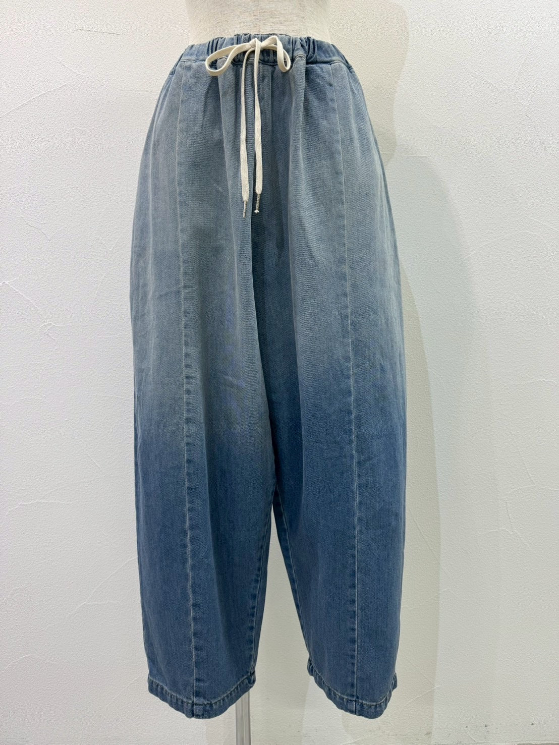 【CYAN 2026 SPRING＆SUMMER VOL.1】グラデーションBIGバルーンデニム - Champdelarose