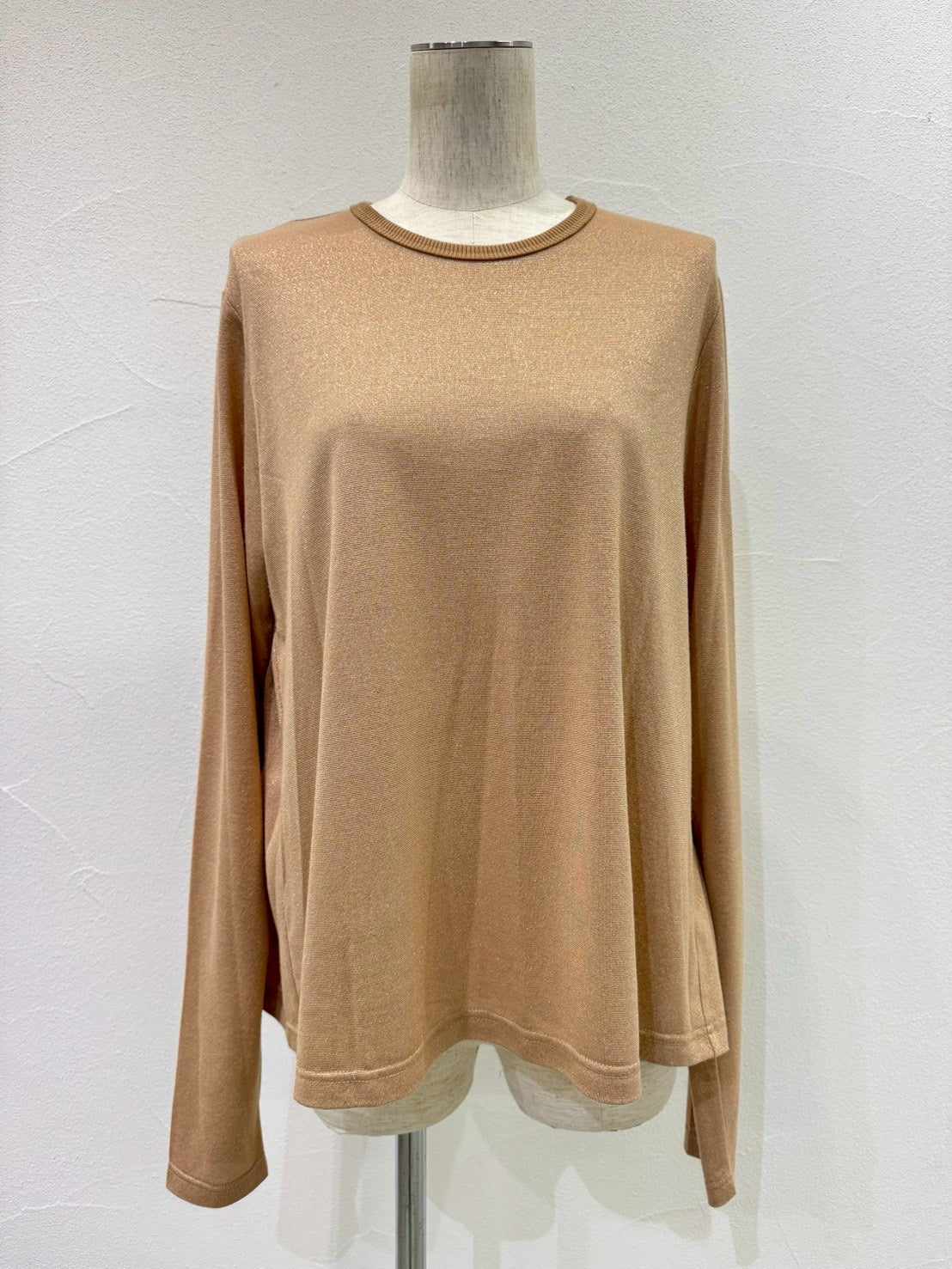 【CYAN 2026 SPRING＆SUMMER VOL.1】バックギャザーラメTOPS - Champdelarose