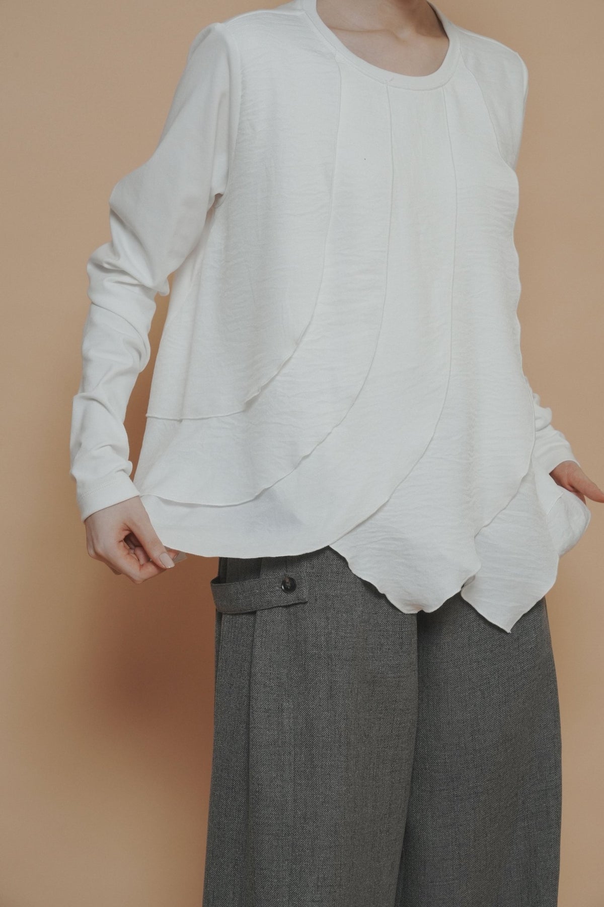 【CYAN 2027 SS VOL.1】ウェーブフリルTOPS - 3月中旬頃発送 - Champdelarose