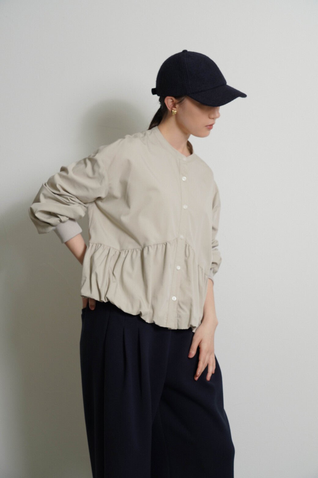【CYAN tokyo 2026 AW VOL.1】ギャザーバルーンシャツ - Champdelarose