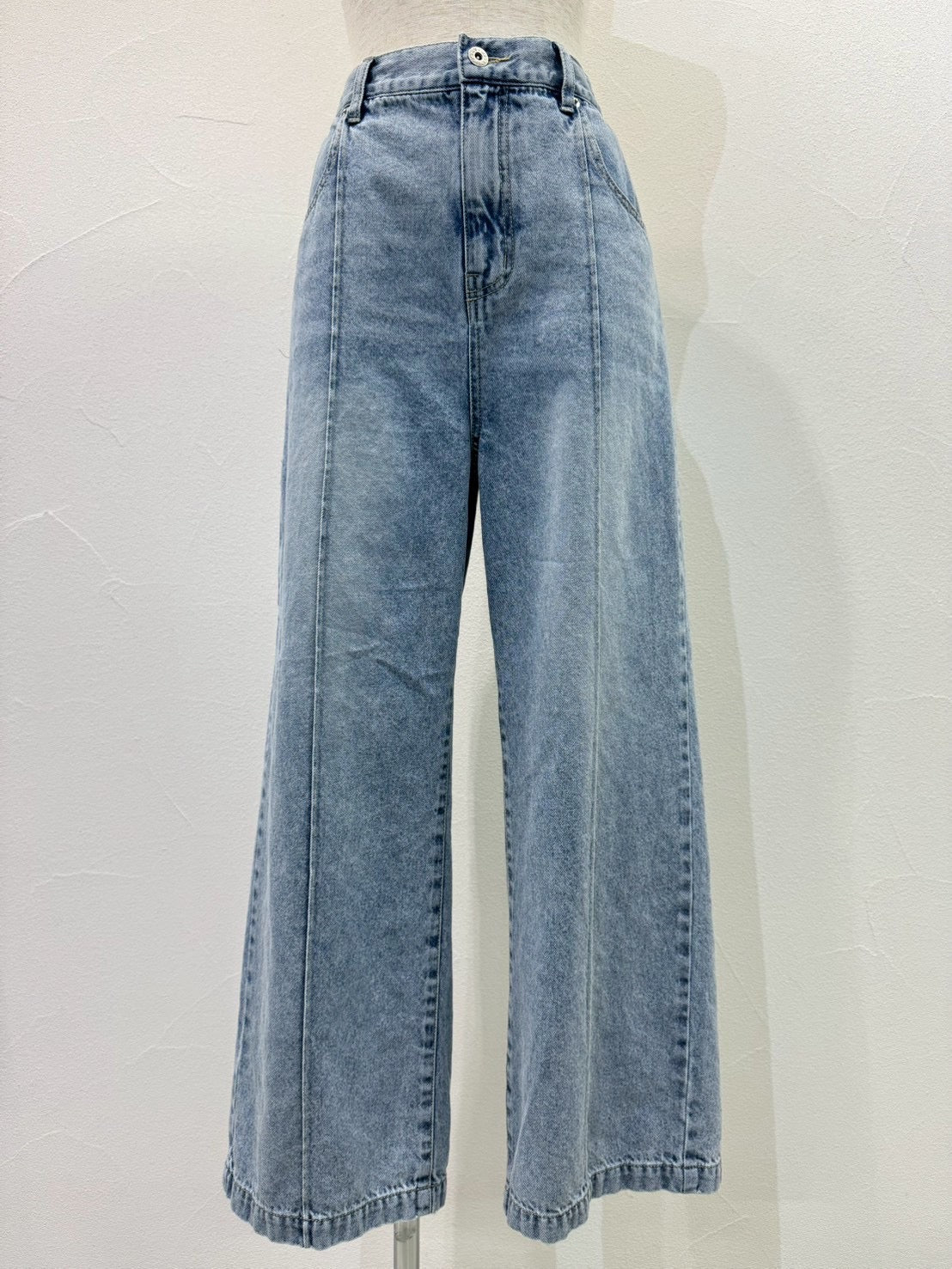 【CYAN tokyo 2026 AW VOL.1】ソフトデニムピンタックワイド - Champdelarose