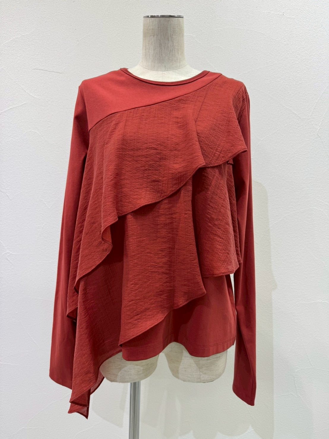【CYAN tokyo 2026 AW VOL.1】アシメフリルコンビTOPS - Champdelarose